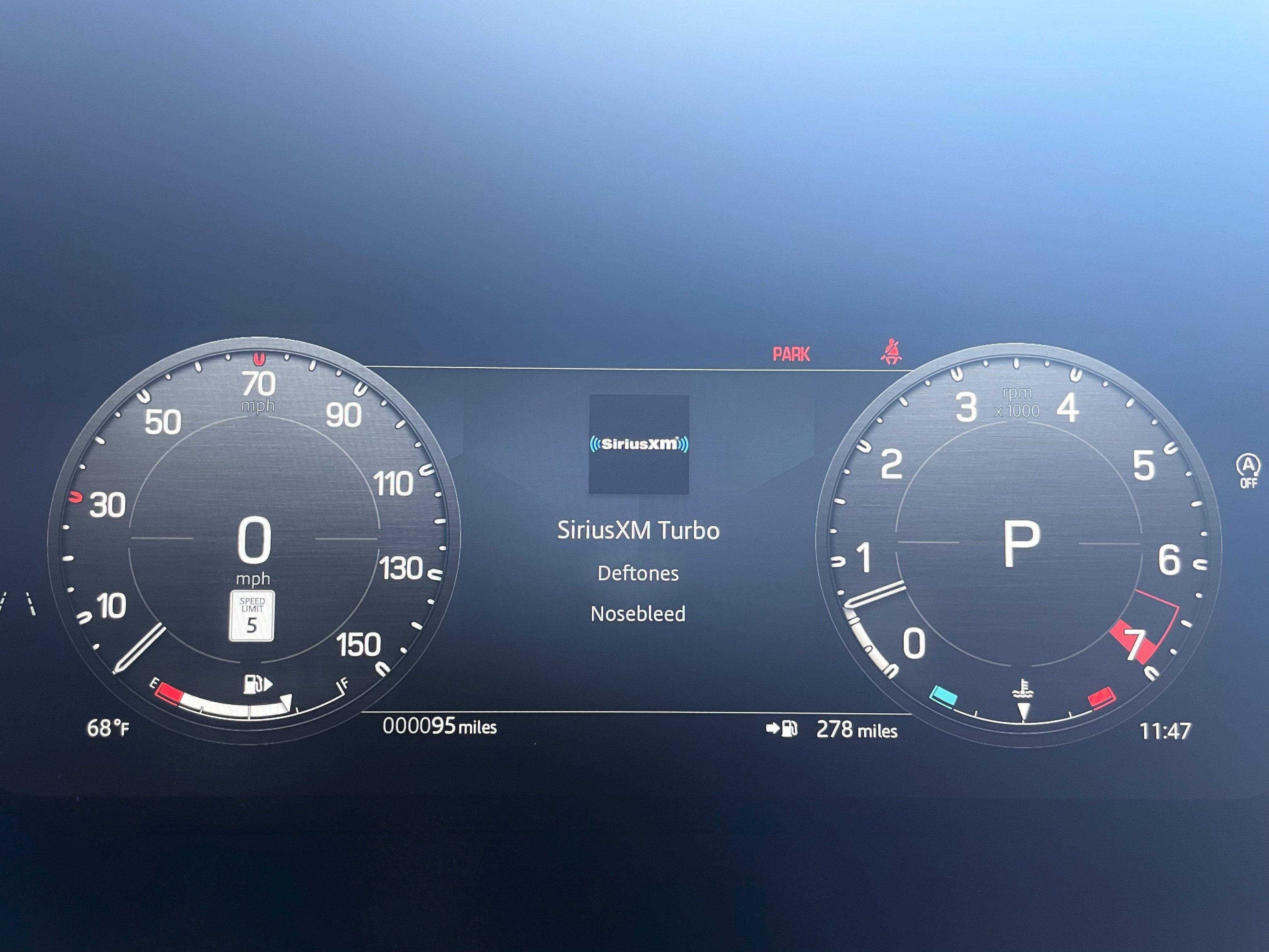 New 2026 Land Rover Defender 130 X-Dynamic SE AWD/4WD image 24