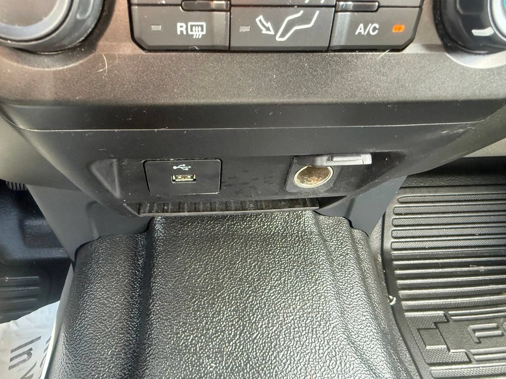 Used 2022 Ford F250 XL w/ Power Equipment Group AWD/4WD image 33