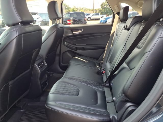 Used 2023 Ford Edge Titanium AWD/4WD image 9