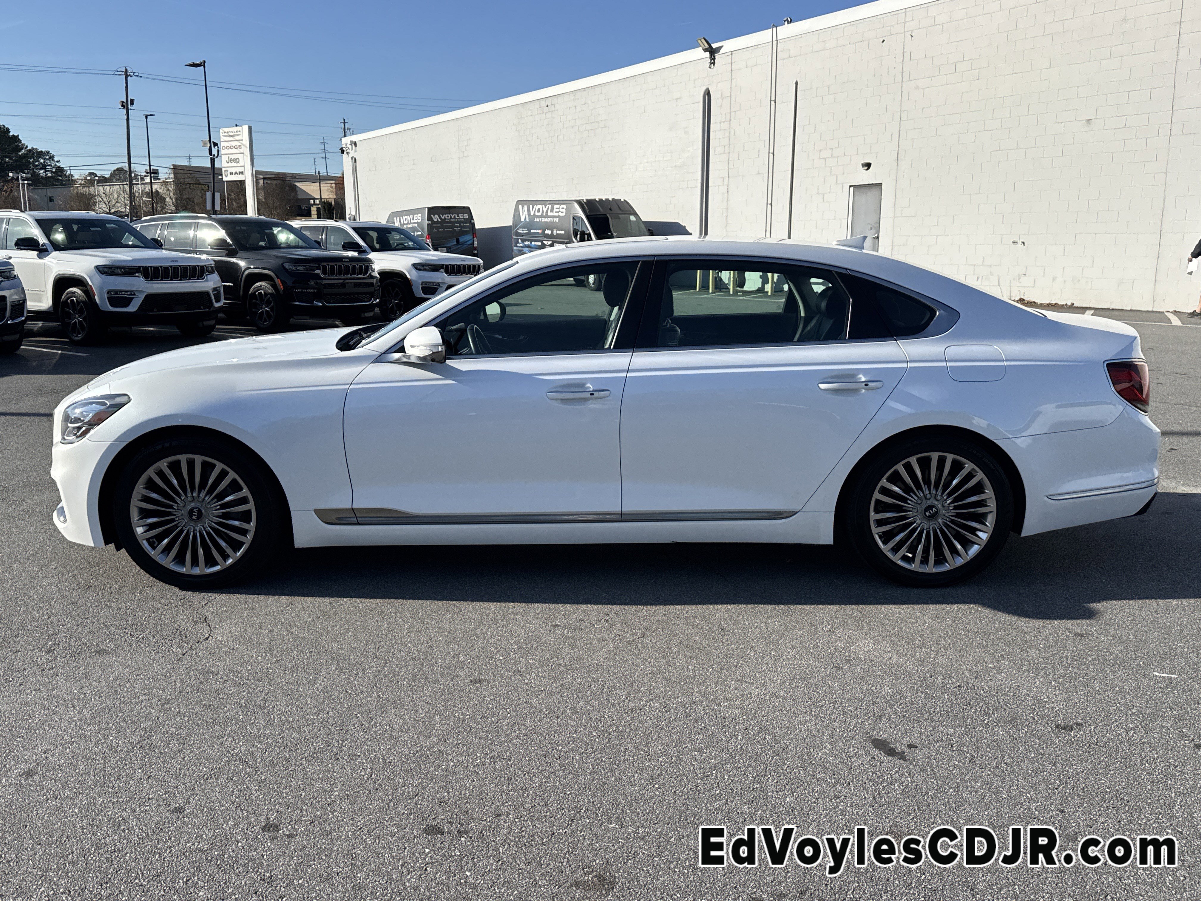 Used 2020 Kia K900 Luxury w/ VIP Package image 7