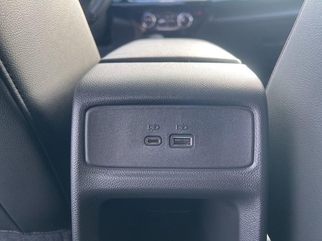 New 2026 Chevrolet Trax RS w/ Sunroof Package image 24