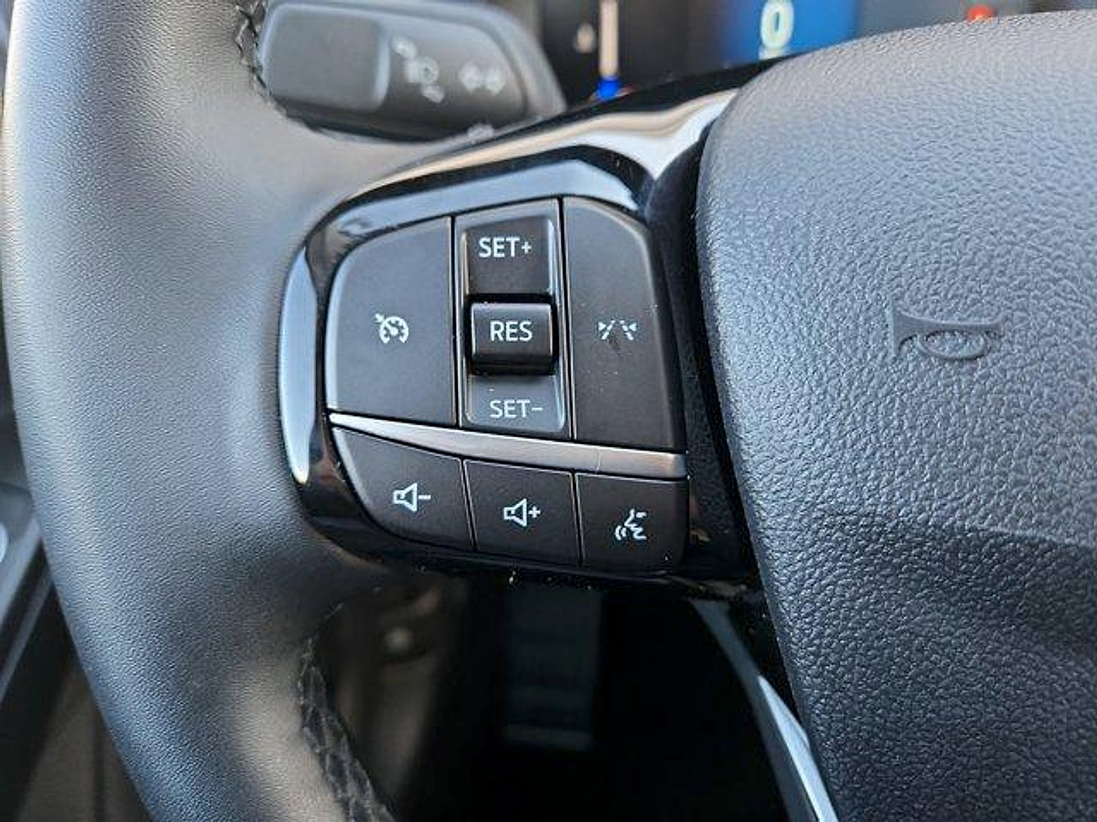 Certified 2023 Ford Escape Active AWD/4WD image 14