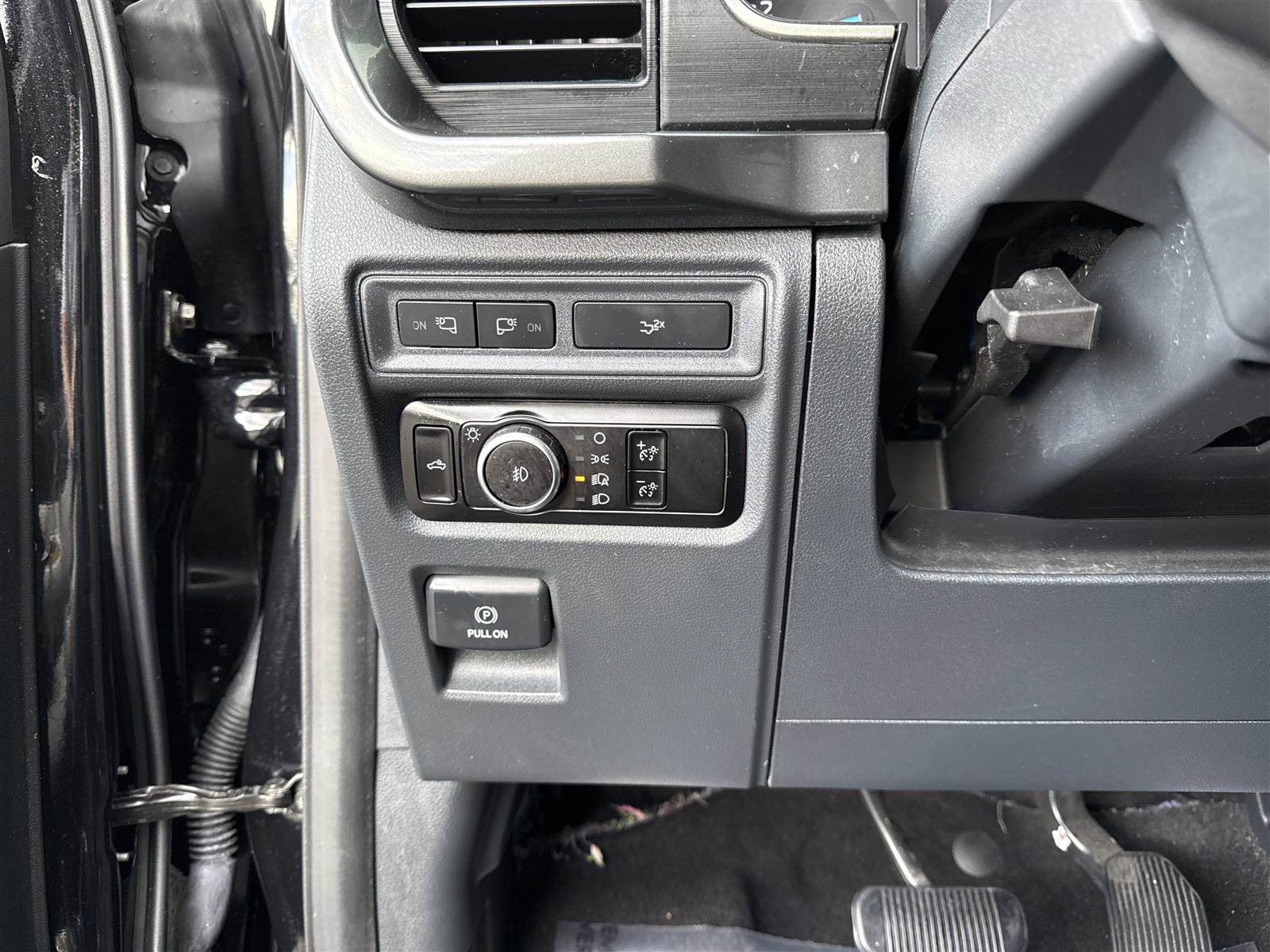 Used 2023 Ford F150 XLT w/ Equipment Group 302A High image 15