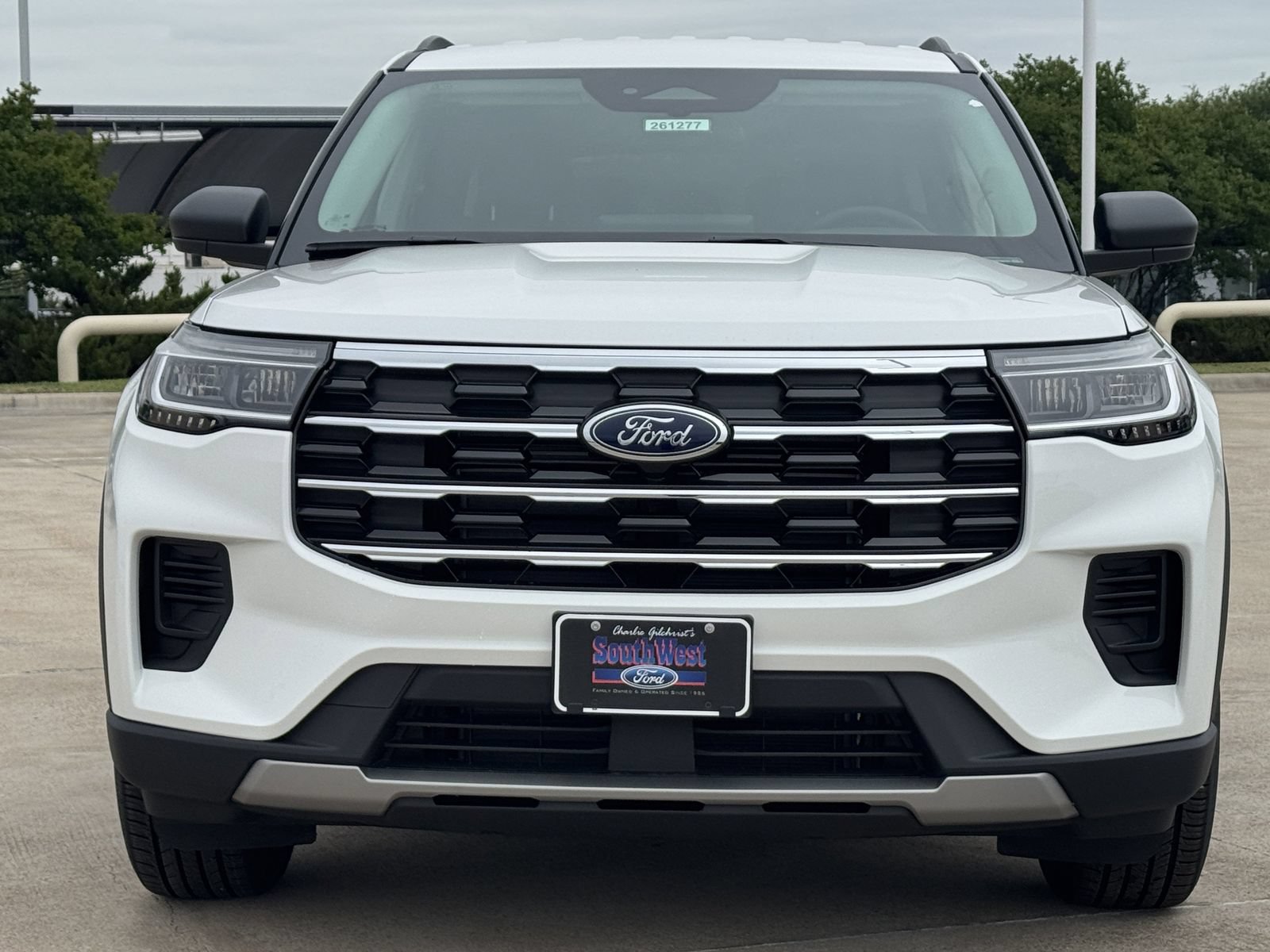 New 2026 Ford Explorer Active RWD image 6