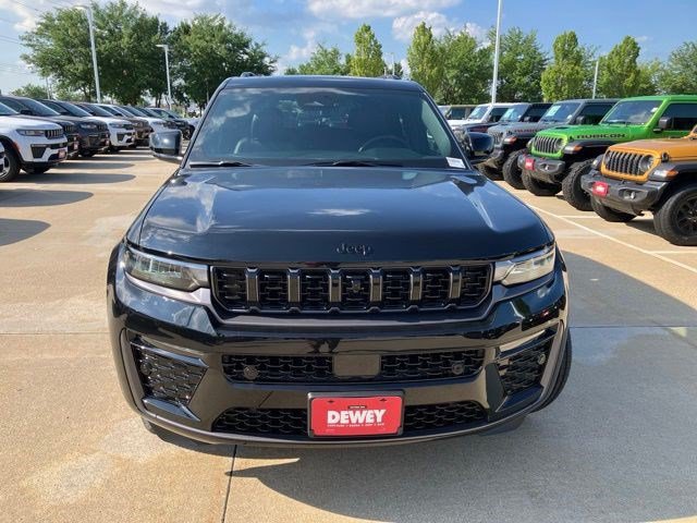 New 2026 Jeep Grand Cherokee Limited AWD/4WD image 2