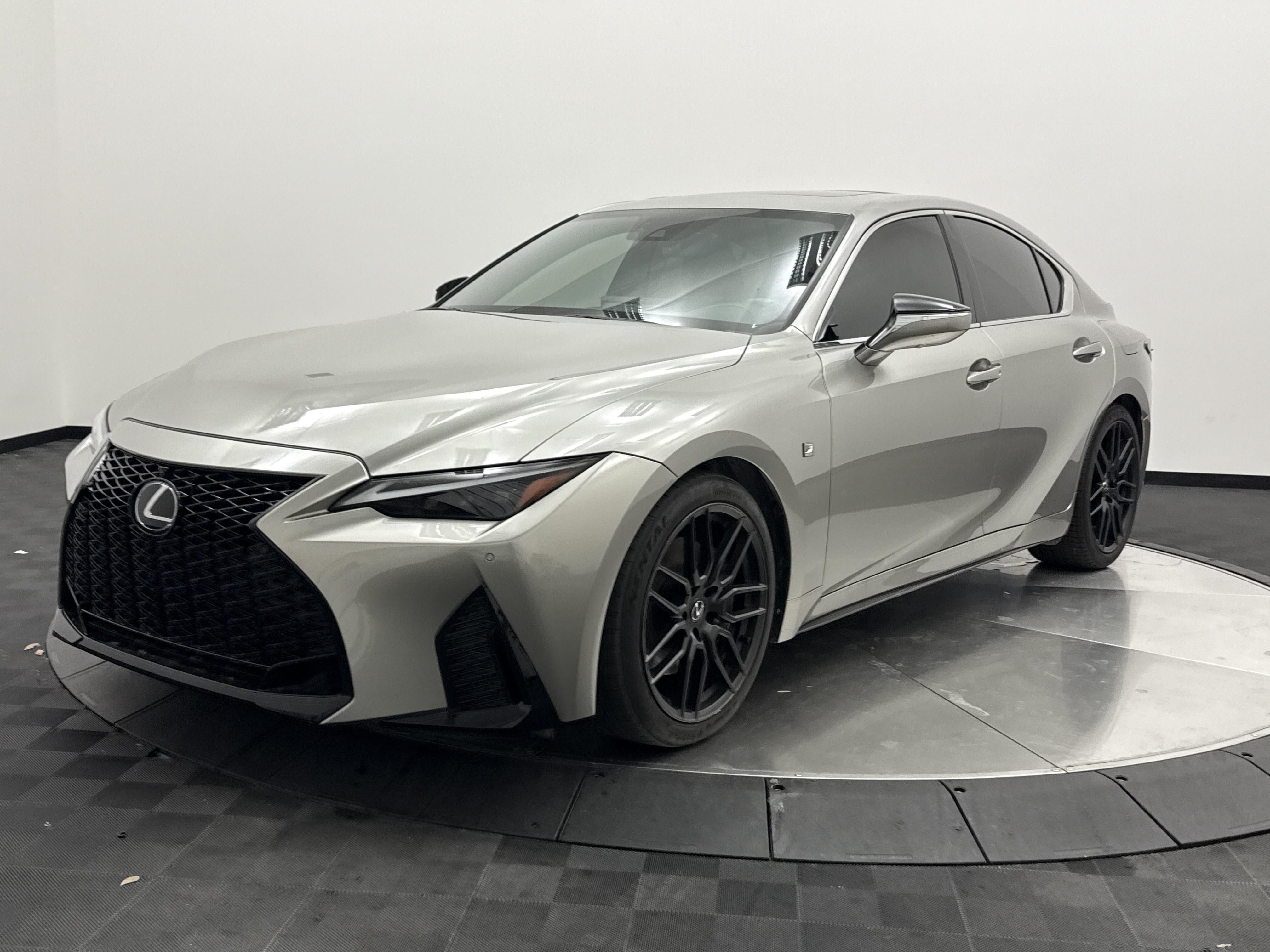 Used 2023 Lexus IS 350 F Sport RWD image 3
