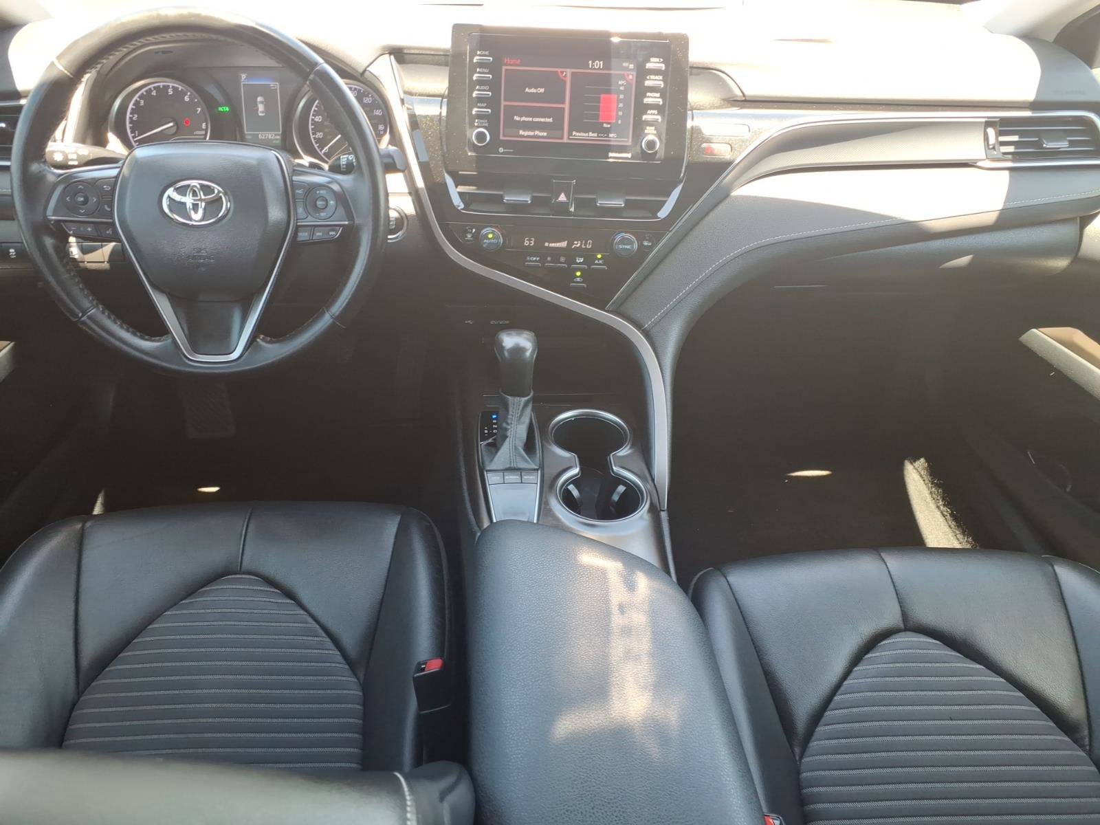 Used 2023 Toyota Camry SE w/ Convenience Package FWD image 11