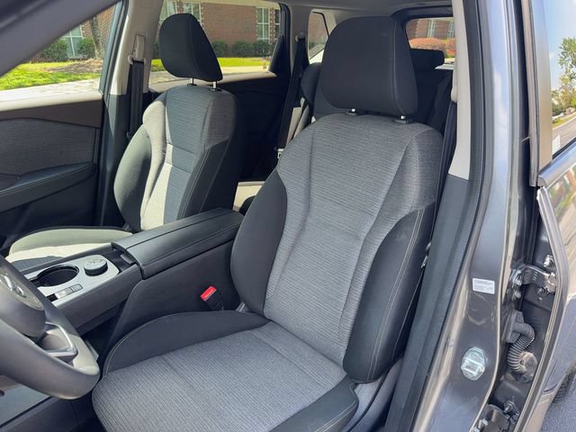 Used 2021 Nissan Rogue S AWD/4WD image 2