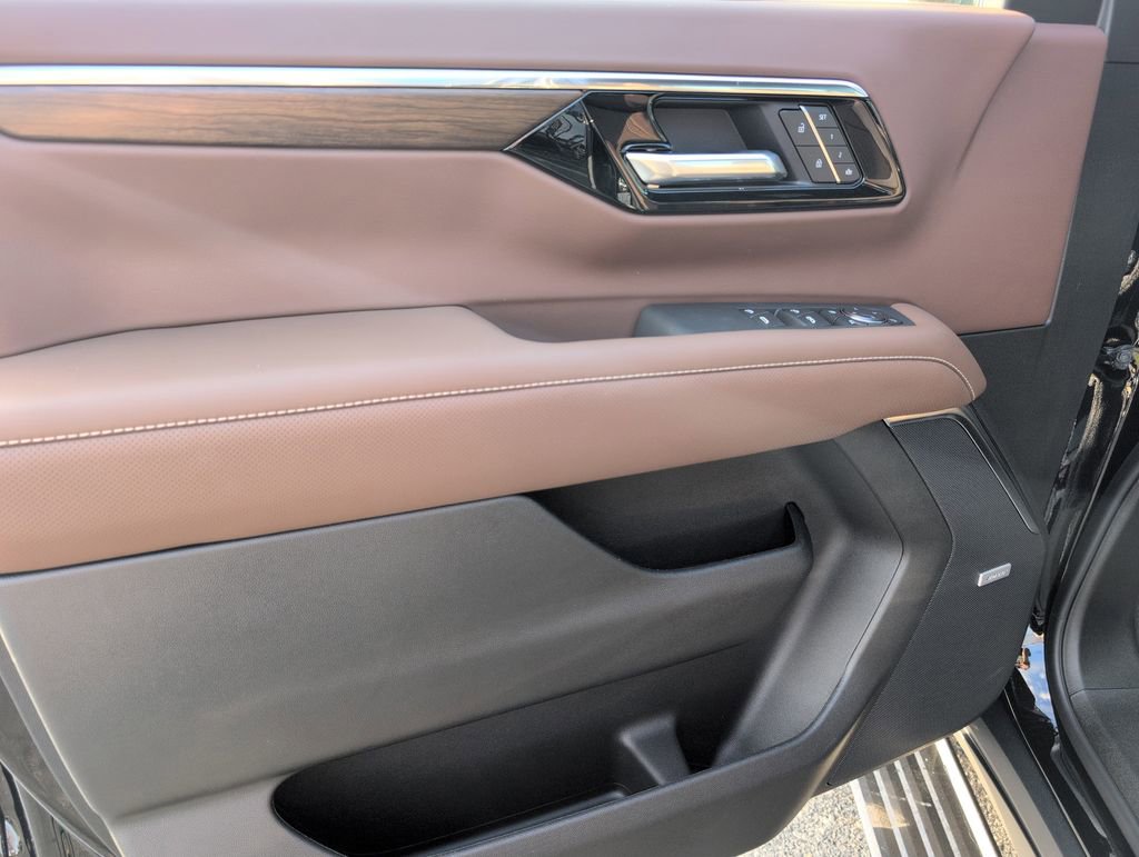 New 2026 Chevrolet Tahoe High Country image 11