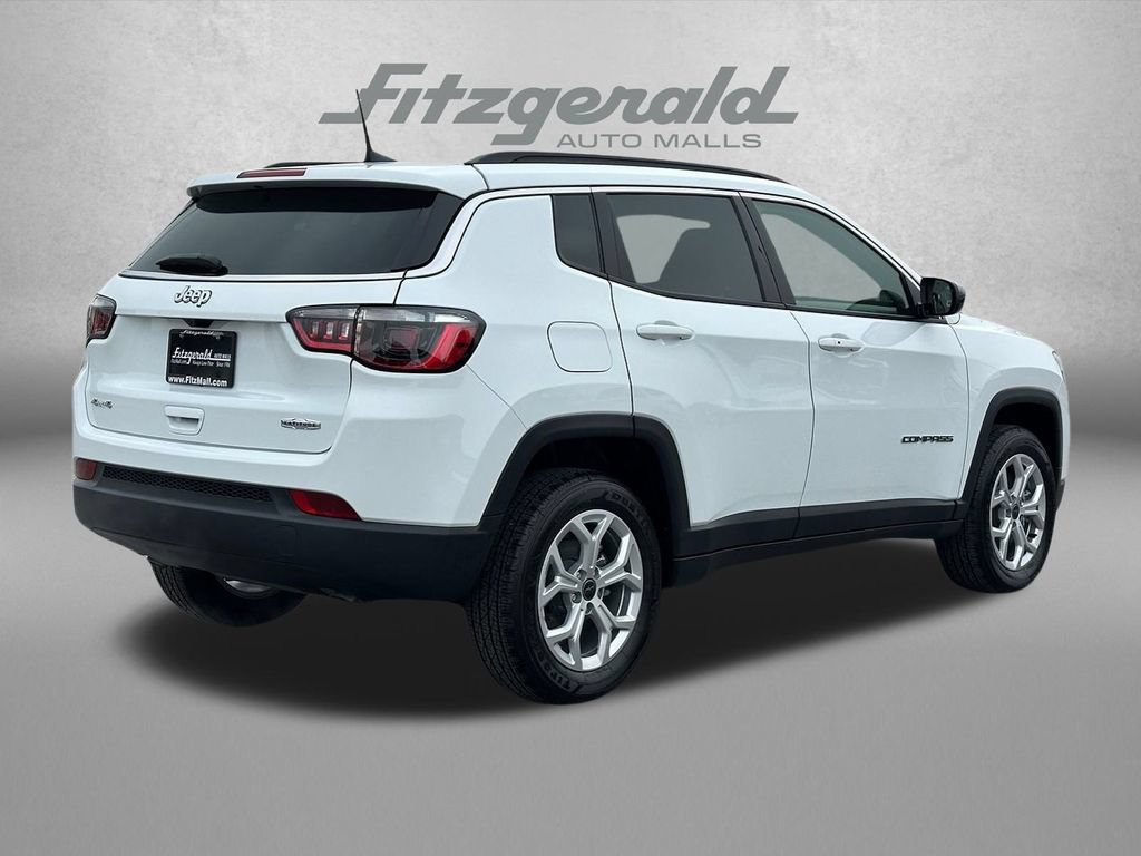 New 2026 Jeep Compass Latitude AWD/4WD image 5