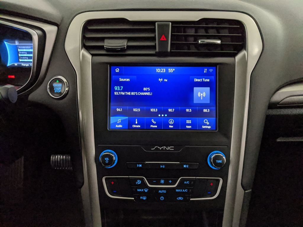 Used 2020 Ford Fusion SE image 8