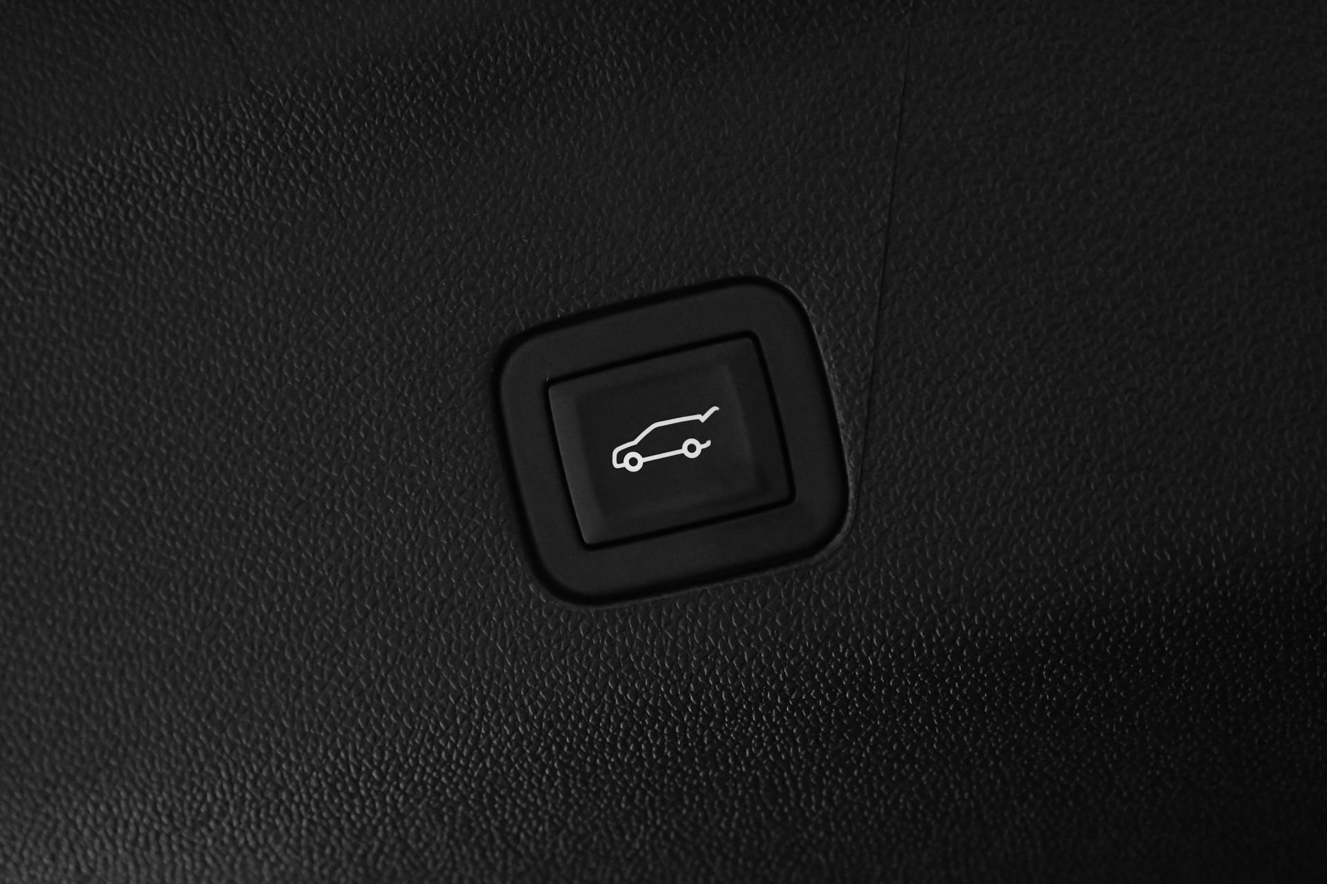 Used 2025 Cadillac Escalade V w/ LPO, ONYX Package image 12