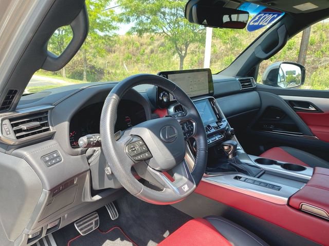 Used 2023 Lexus LX 600 F Sport w/ Accessory Package (Z1) AWD/4WD image 10