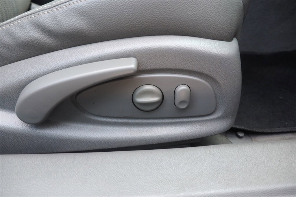 Used 2017 Chevrolet Impala LT image 27