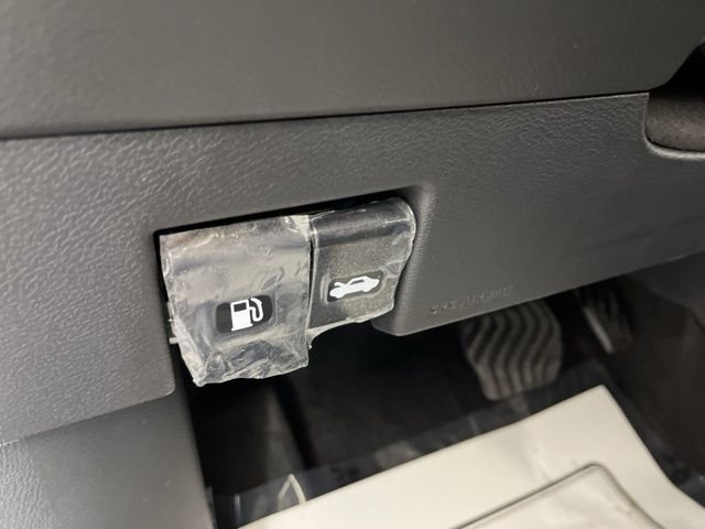 New 2025 Nissan Versa SV w/ Trunk Package image 29