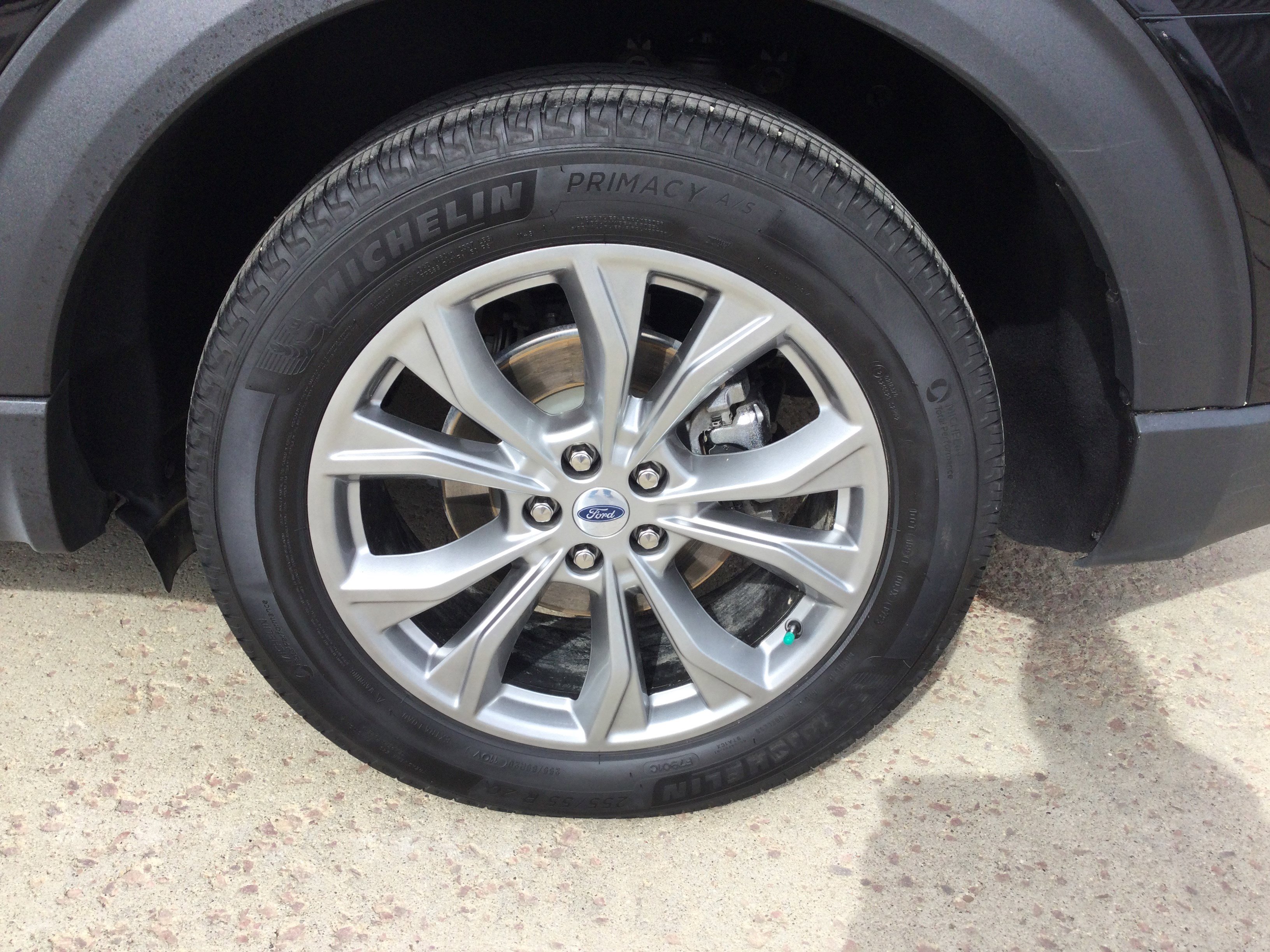 Used 2023 Ford Explorer Limited w/ Limited Technology Package image 6