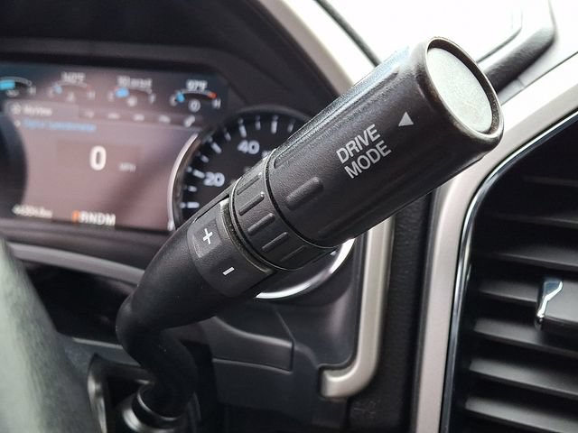 Used 2022 Ford F250 Lariat w/ Black Appearance Package AWD/4WD image 17