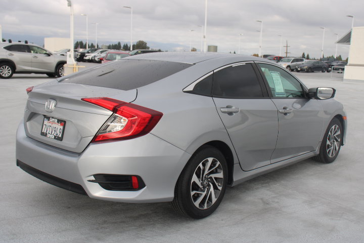 Used 2016 Honda Civic EX image 3