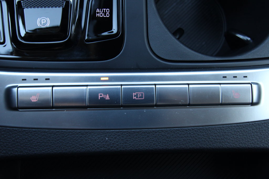 Used 2026 Kia Carnival EX FWD image 28