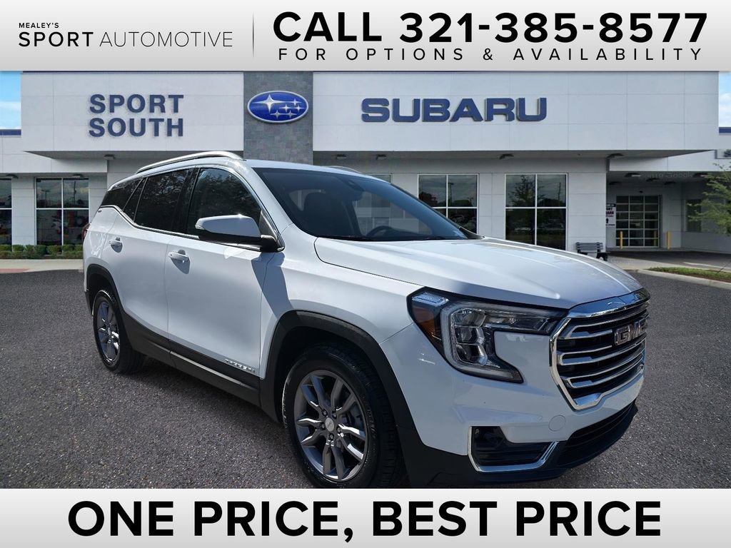 Used 2024 GMC Terrain SLT image 1