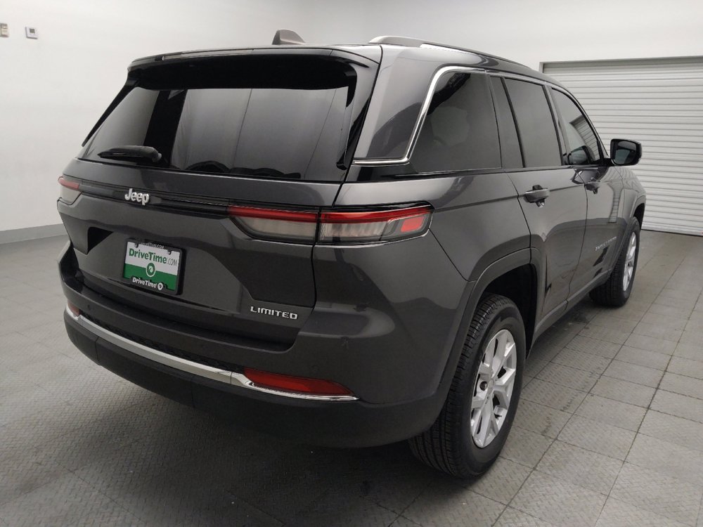 Used 2023 Jeep Grand Cherokee Limited RWD image 9