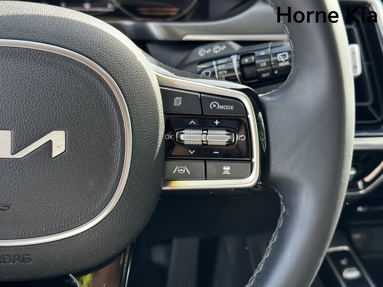 Certified 2022 Kia Sorento SX image 19