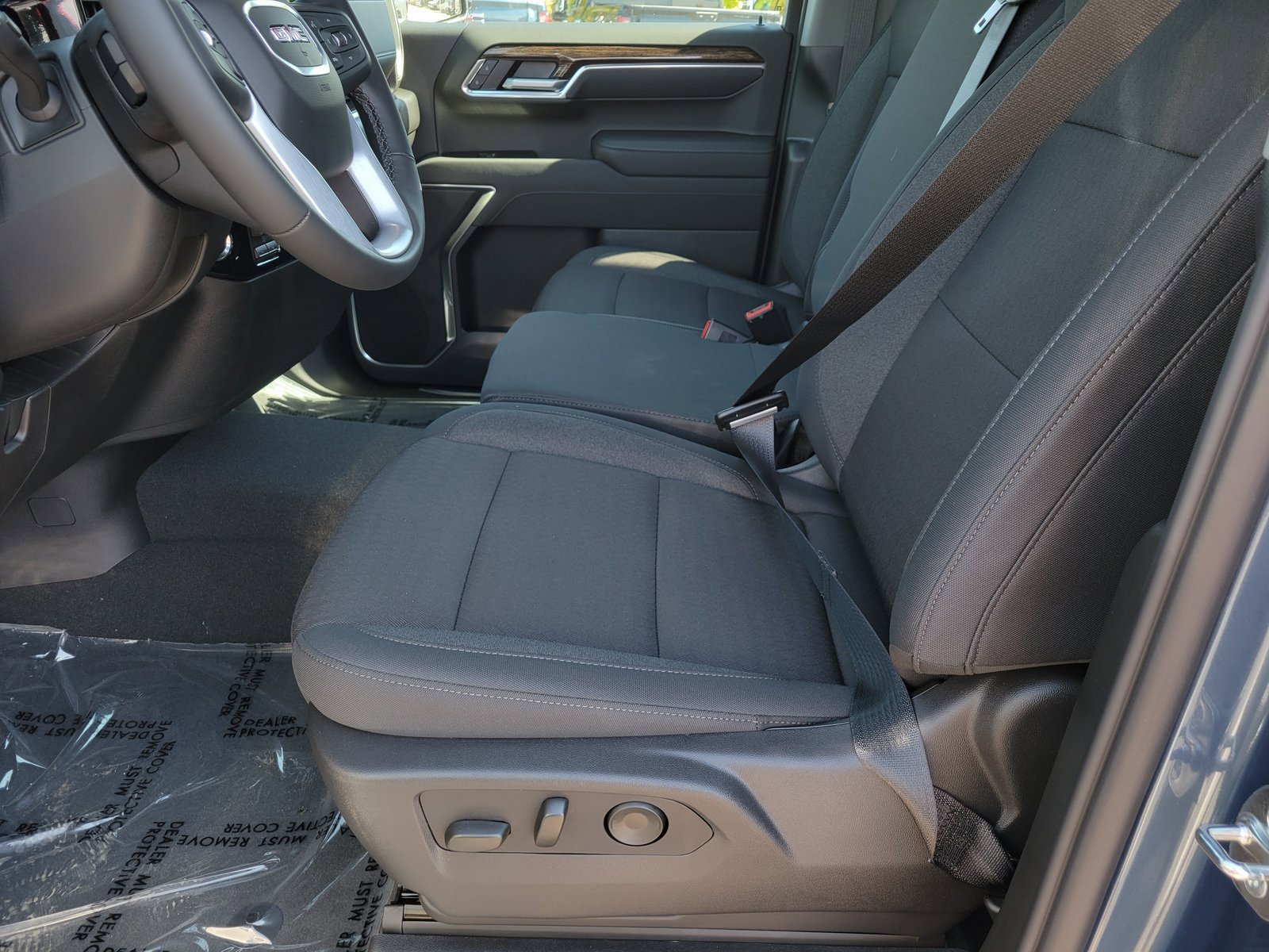 New 2026 GMC Sierra 1500 Elevation image 6