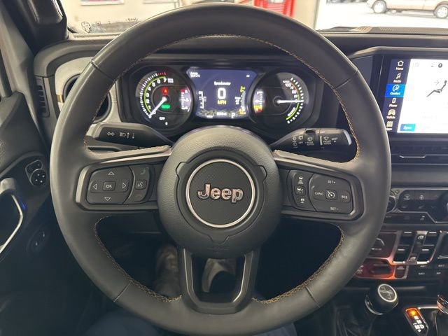 Used 2024 Jeep Wrangler Unlimited AWD/4WD image 30