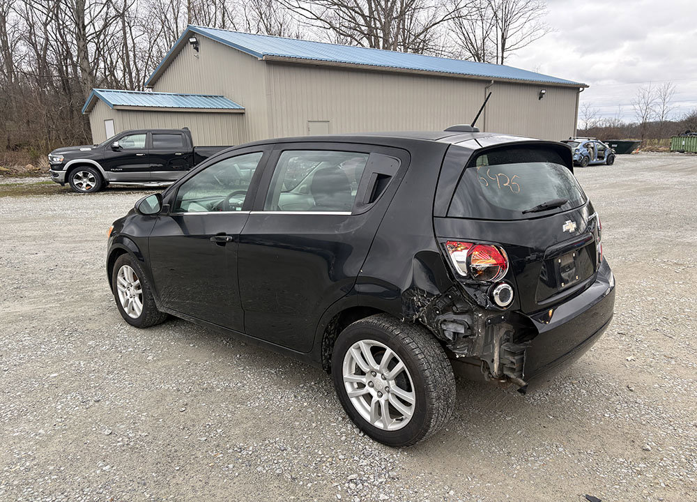 Used 2016 Chevrolet Sonic LT w/ Fun and Sun Package FWD image 1