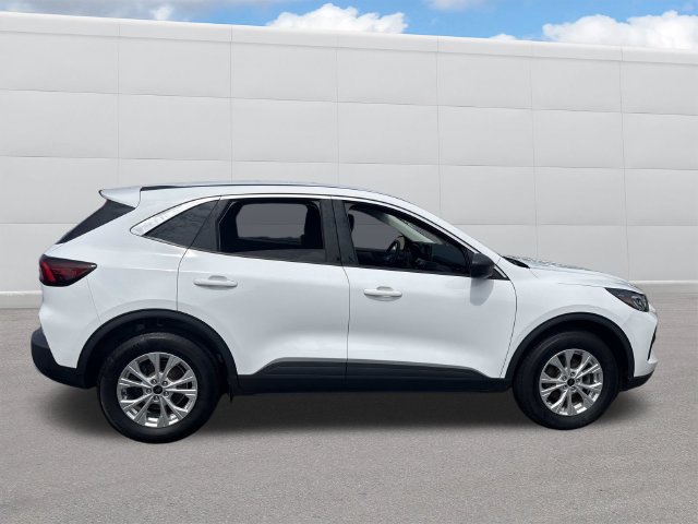 Used 2023 Ford Escape Active AWD/4WD image 12
