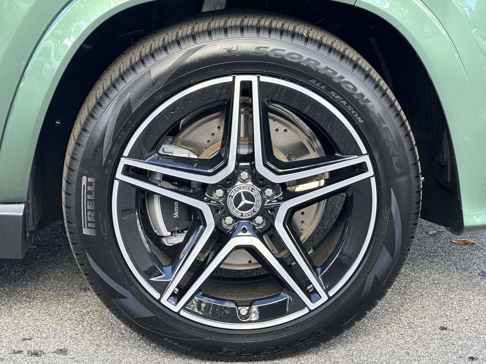 New 2026 Mercedes-Benz GLS 450 4MATIC image 5