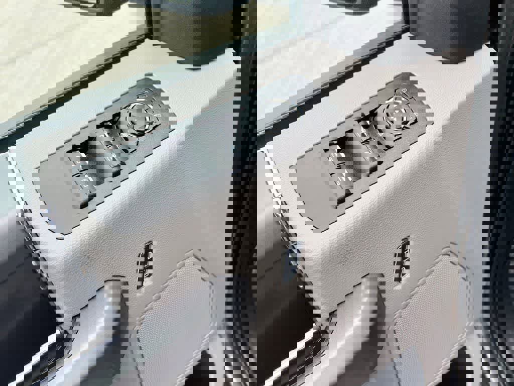 Used 2017 Ford F150 XLT w/ Equipment Group 302A Luxury image 17