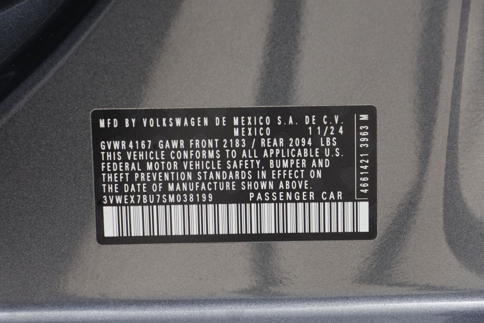 Used 2025 Volkswagen Jetta SE w/ Black Wheel Package image 24