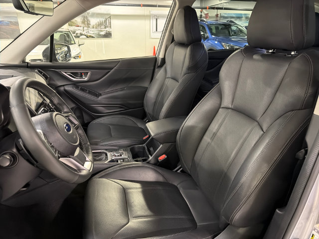 Used 2023 Subaru Forester Touring AWD/4WD image 10