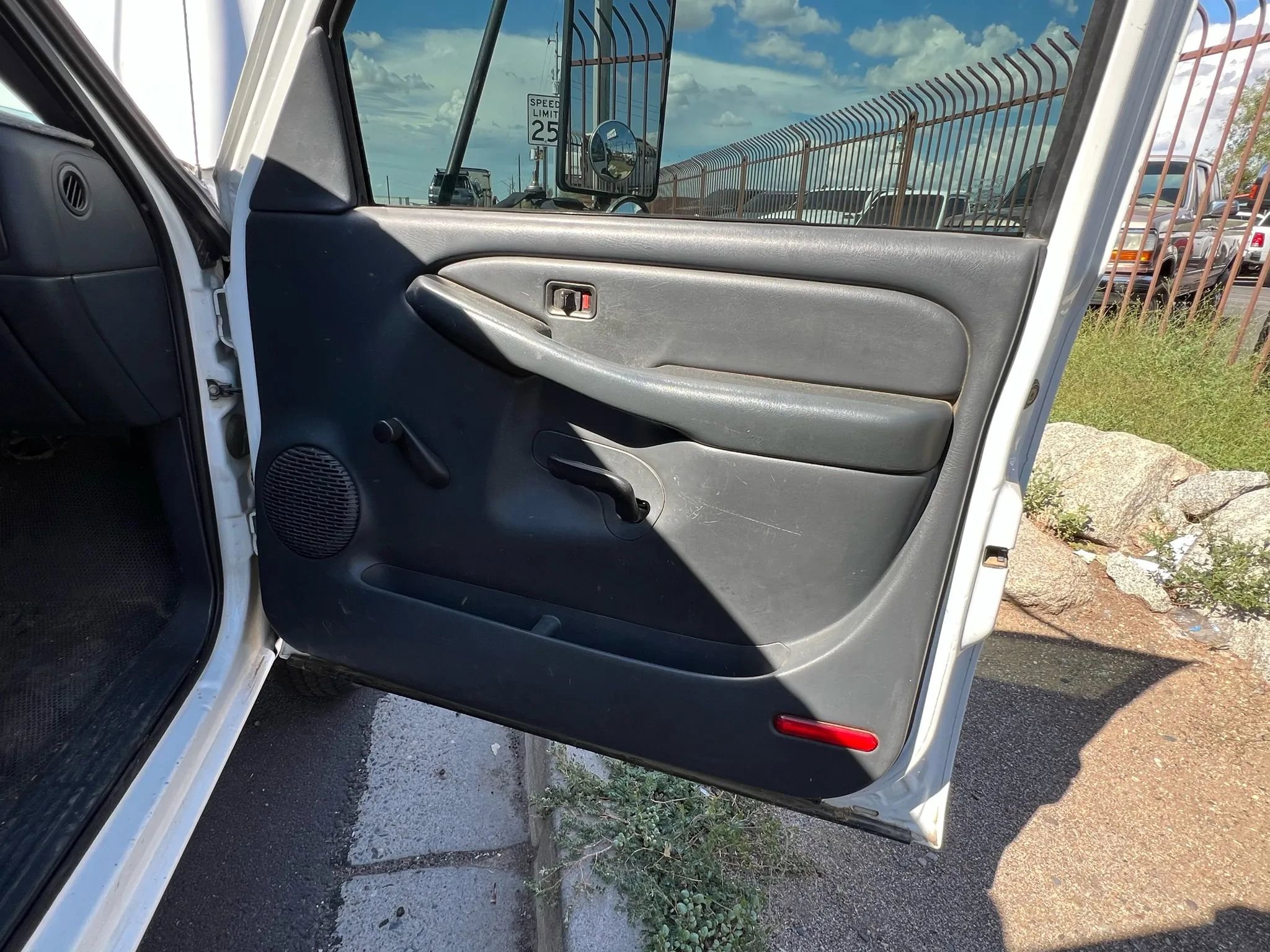 Used 2002 Chevrolet Silverado 3500 2WD Regular Cab image 14