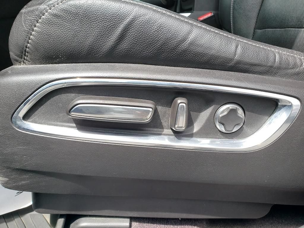 Used 2020 Acura MDX w/ Technology & Entertainment AWD/4WD image 19