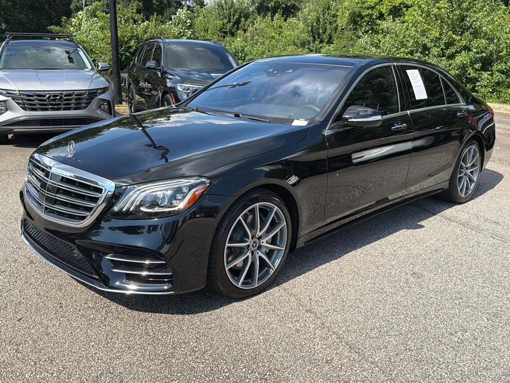 Used 2019 Mercedes-Benz S 560 Sedan image 3