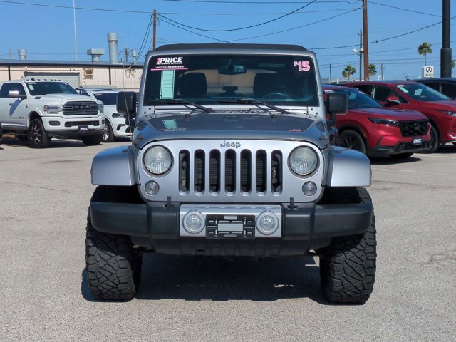 Used 2015 Jeep Wrangler Unlimited Sahara w/ Max Tow Package video 2