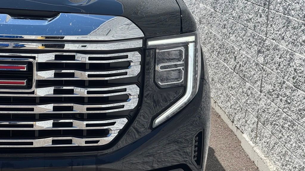 Used 2022 GMC Sierra 1500 Denali image 7