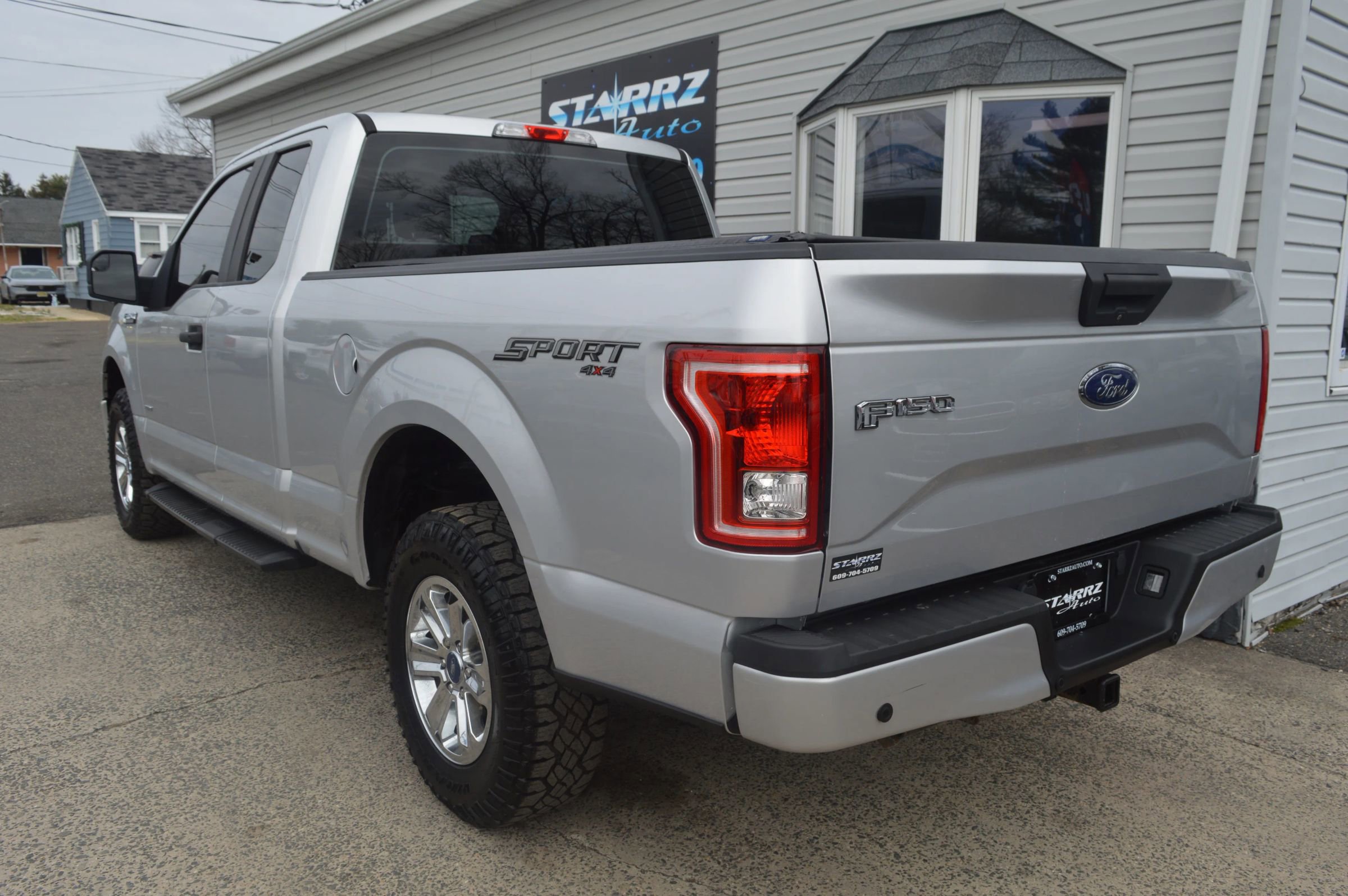 Used 2015 Ford F150 XL w/ Equipment Group 101A Mid image 3