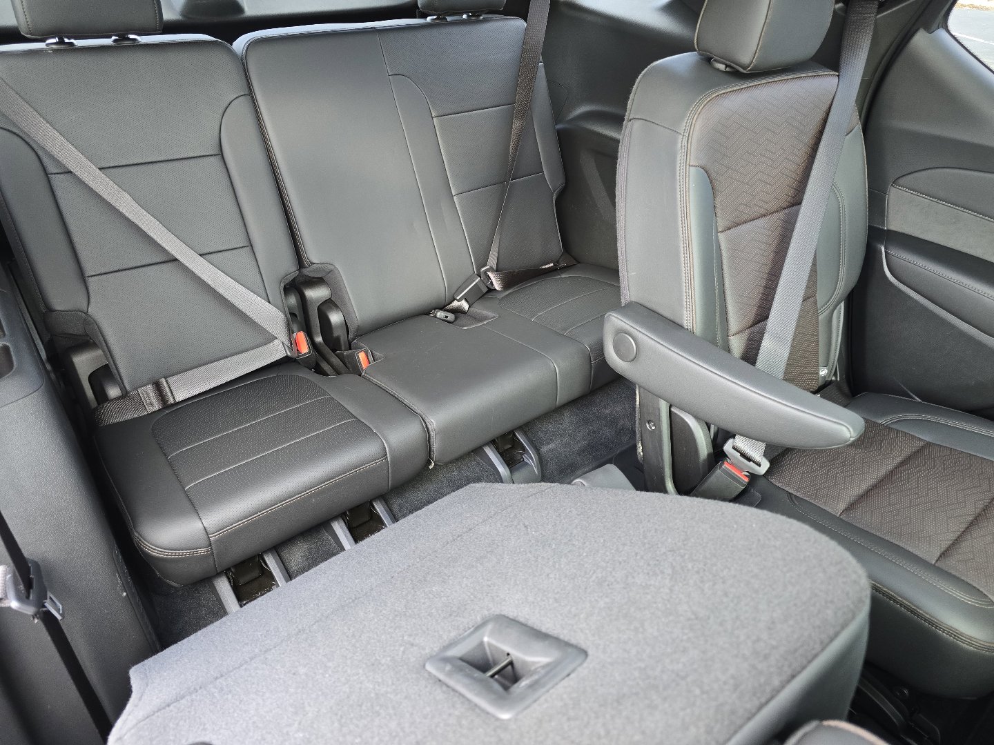 Used 2022 Chevrolet Traverse High Country image 37