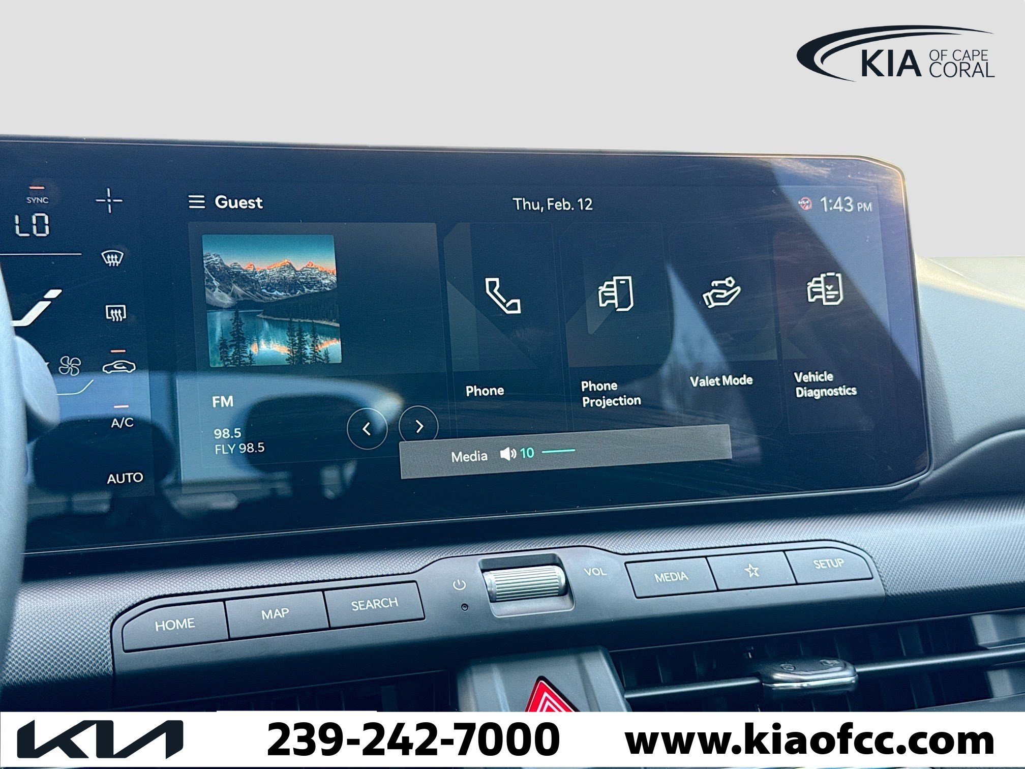 Certified 2025 Kia K4 EX image 28