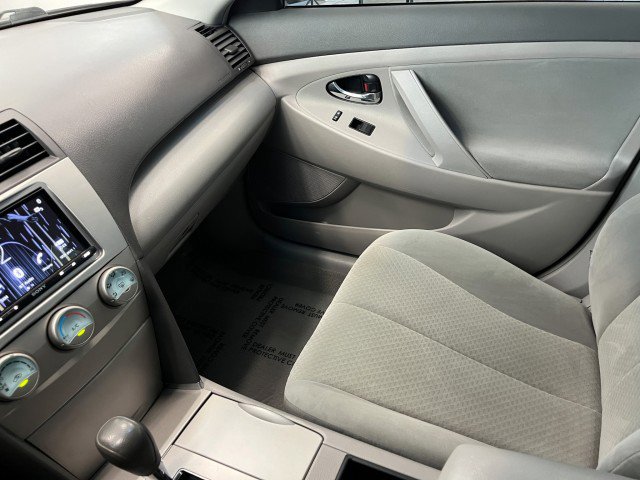 Used 2009 Toyota Camry LE image 22