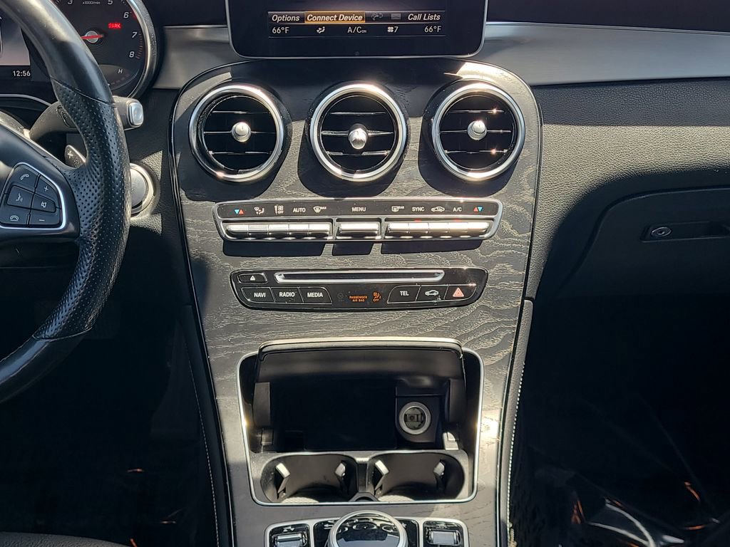 Used 2019 Mercedes-Benz GLC 300 4MATIC image 21