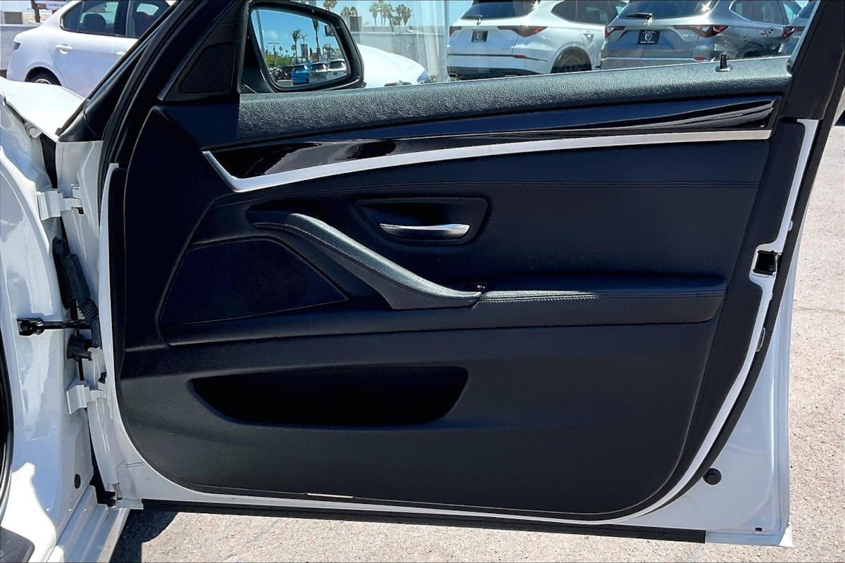 Used 2016 BMW 528i Sedan RWD image 21