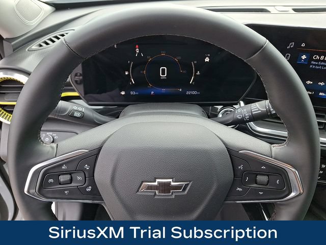 Used 2025 Chevrolet Trax ACTIV w/ Sunroof Package FWD image 4