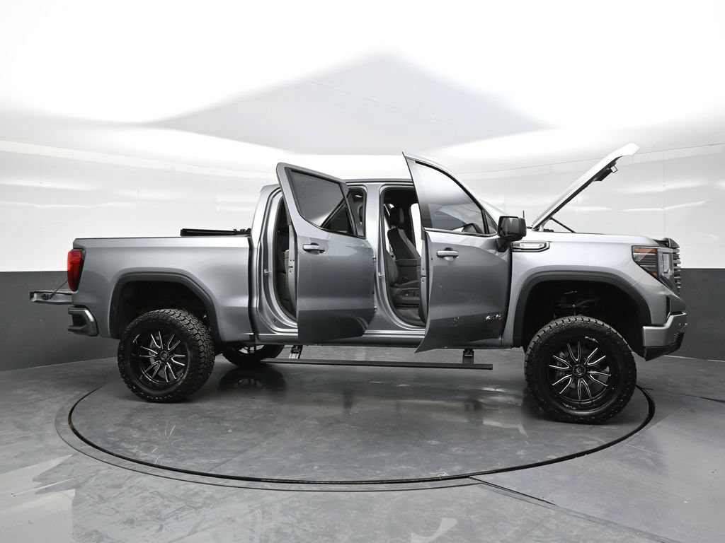 Used 2025 GMC Sierra 1500 AT4 w/ AT4 Premium Package AWD/4WD image 41