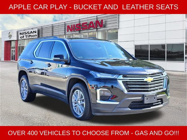 Used 2023 Chevrolet Traverse LT image 1