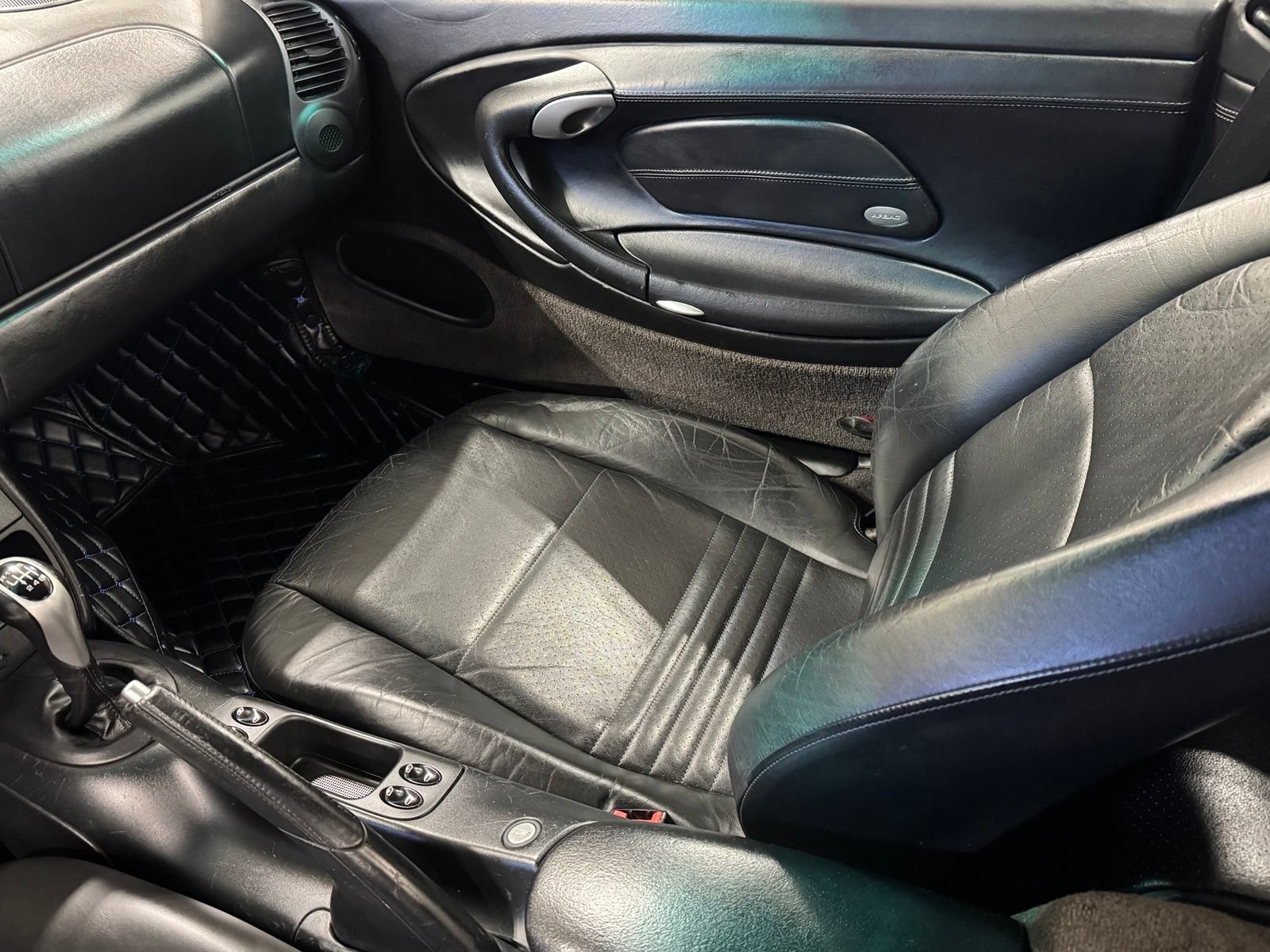 Used 2000 Porsche 911 Carrera RWD image 18
