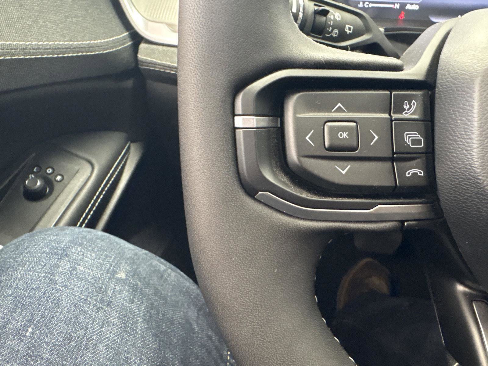 New 2026 Jeep Cherokee Laredo AWD/4WD image 17